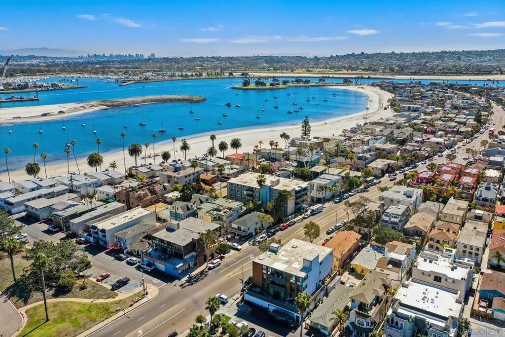 Pineapple Paradise -In The Heart Of Mission Beach- Just Steps To Beach And Belmont Park サンディエゴ エクステリア 写真
